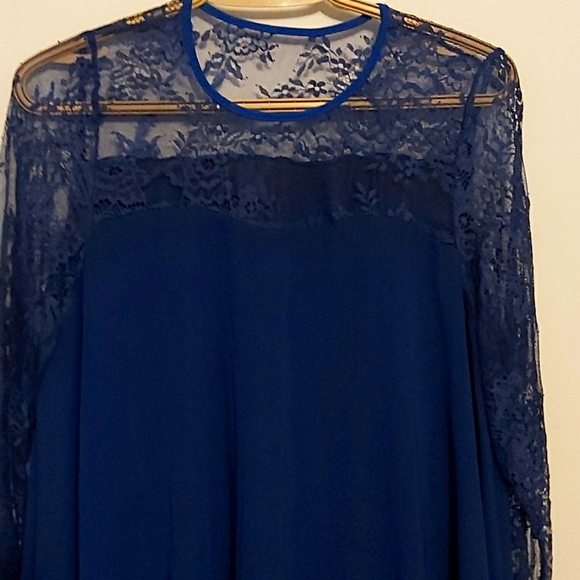 Dress - Picture 1 of 4